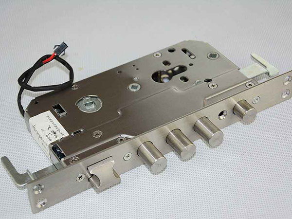 京山24小时上门开锁公司